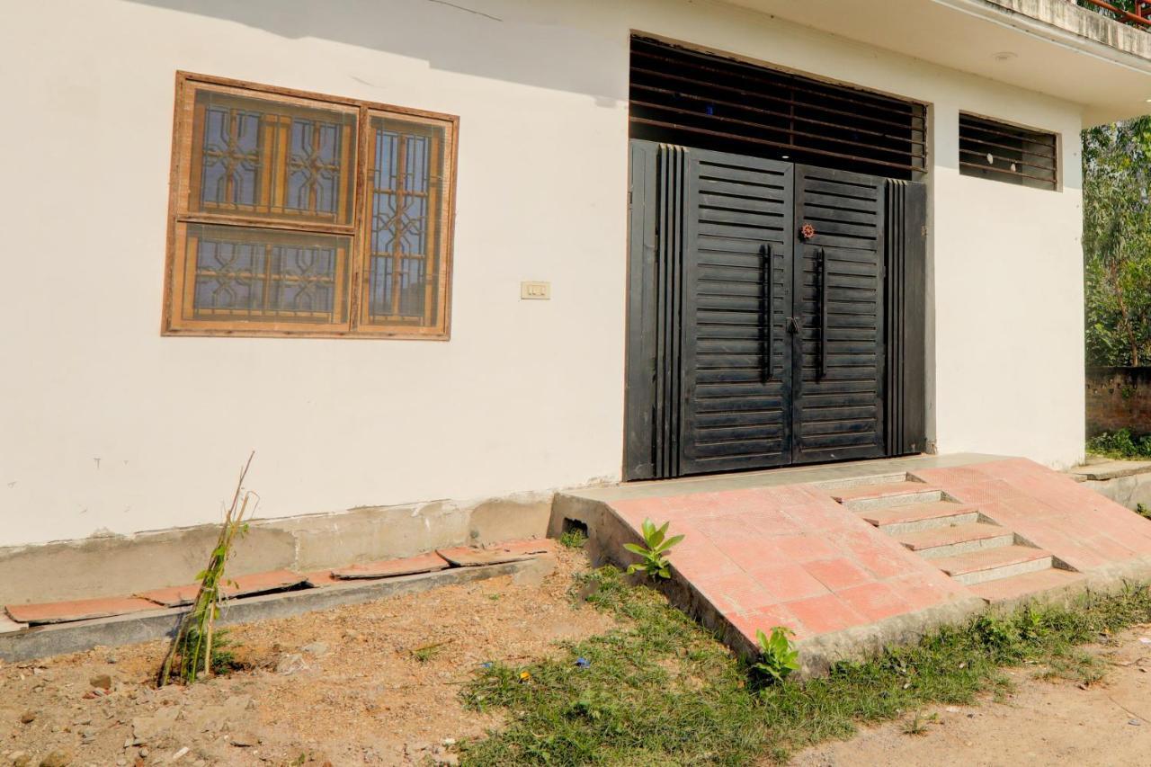 Oyo Flagship Shine Hotel Chinhat Exterior photo