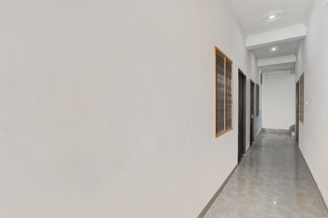 Oyo Flagship Shine Hotel Chinhat Exterior photo