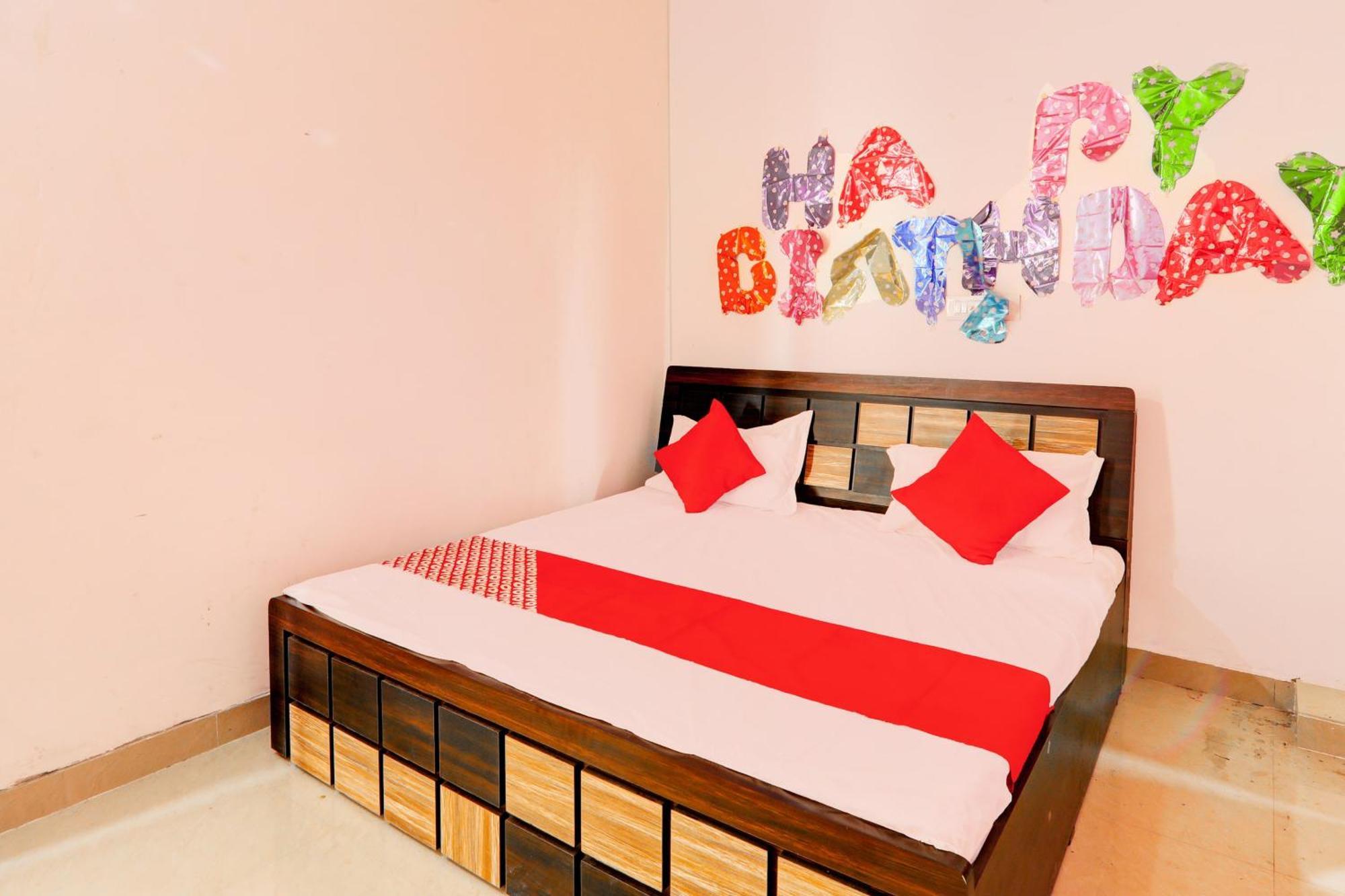 Oyo Flagship Shine Hotel Chinhat Exterior photo